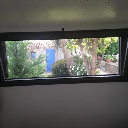 Le Buzet Bleu *