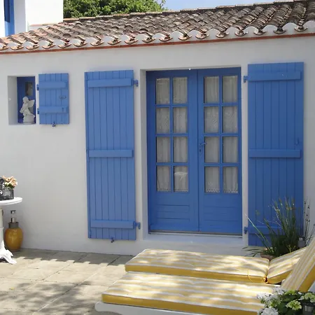 Le Buzet Bleu