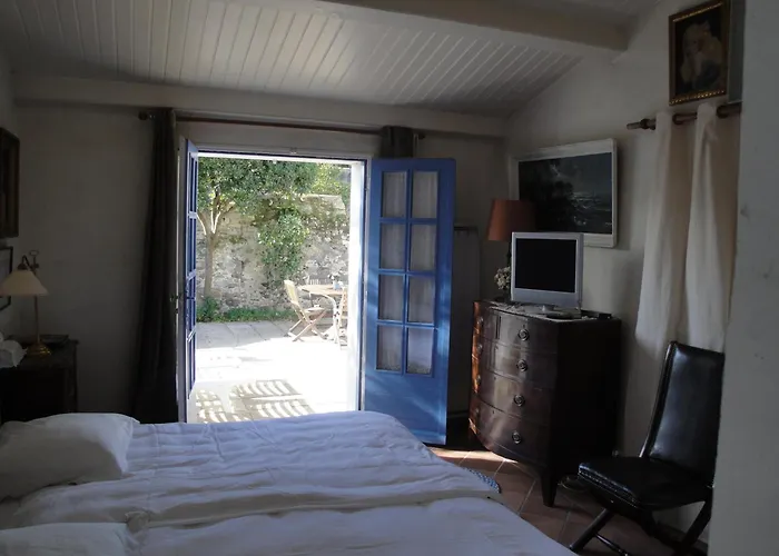 Couette-café Le Buzet Bleu 3*