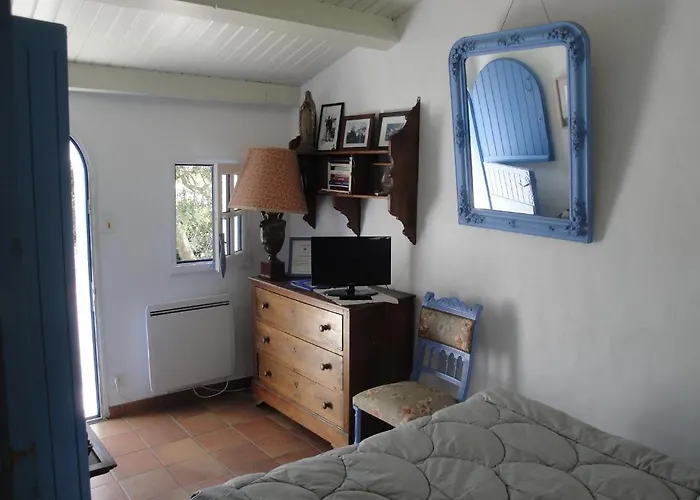 Couette-café Le Buzet Bleu 3*